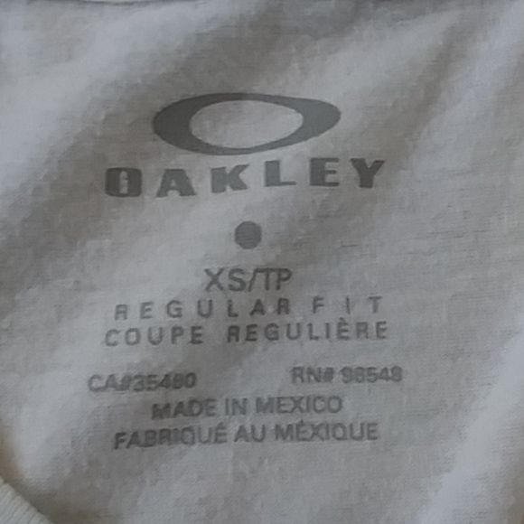 Oakley Womens 1975 Arrow V-Neck Tee - Picture 4 of 5